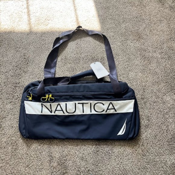 NWT, Nautica, Sport Duffel Bag. - Picture 8 of 8